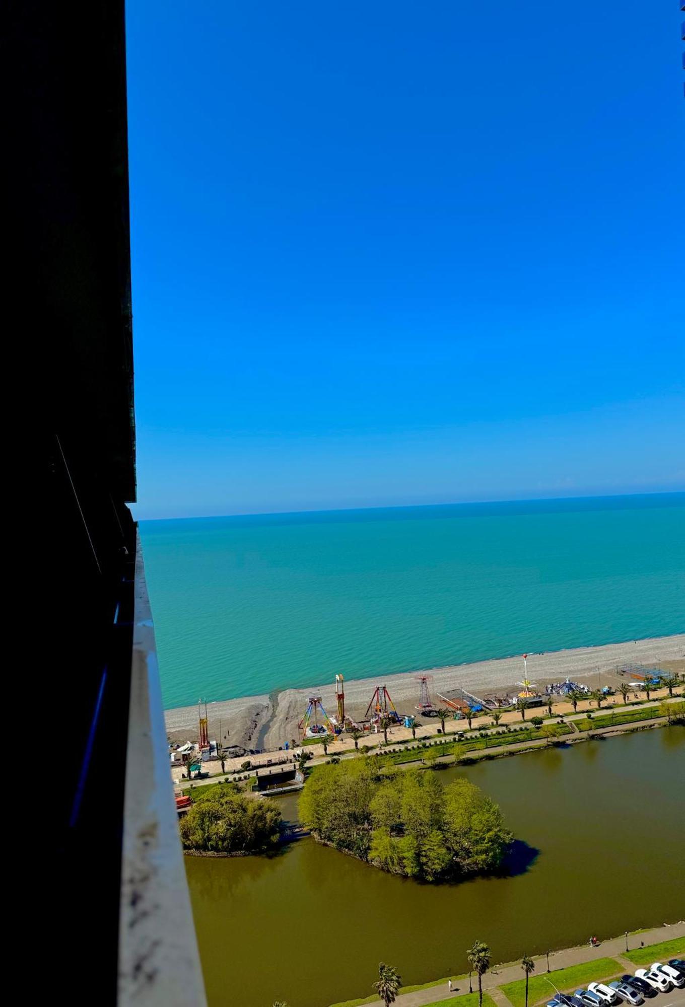 Vip Aparthotel Orbi City Sea View Batum Dış mekan fotoğraf